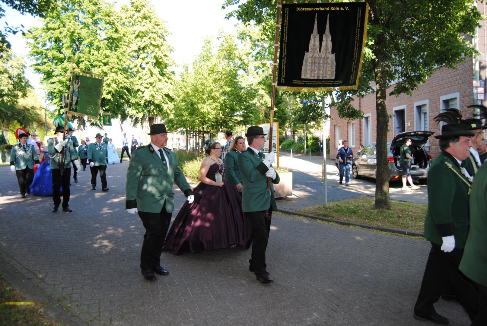 Bundeskönigin Andrea Reiprich mit Prinzgemahl Thomas Herschbach im Festzug (c) Uwe Frank