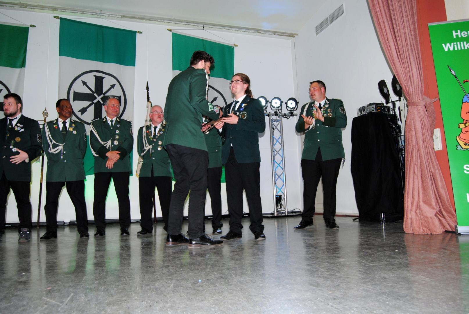 Jugenverdienstorden in Bronce für Michael Müller